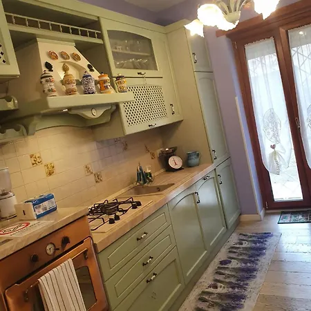Дом отдыха Crismi House