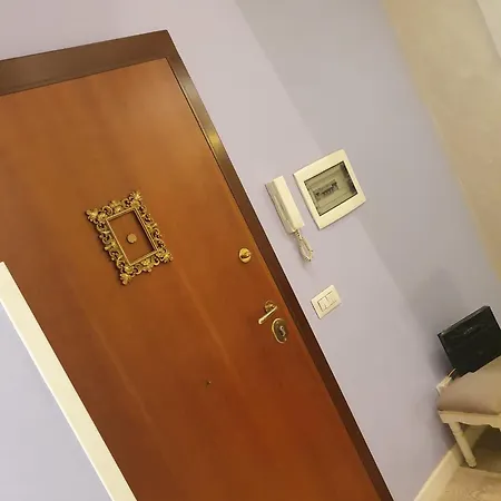 Сasa de vacaciones Crismi House Roma